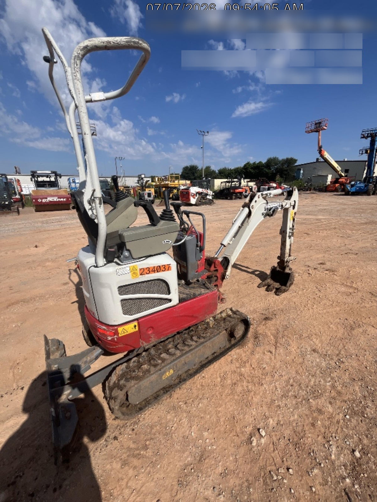 2022 TAKEUCHI TB210R