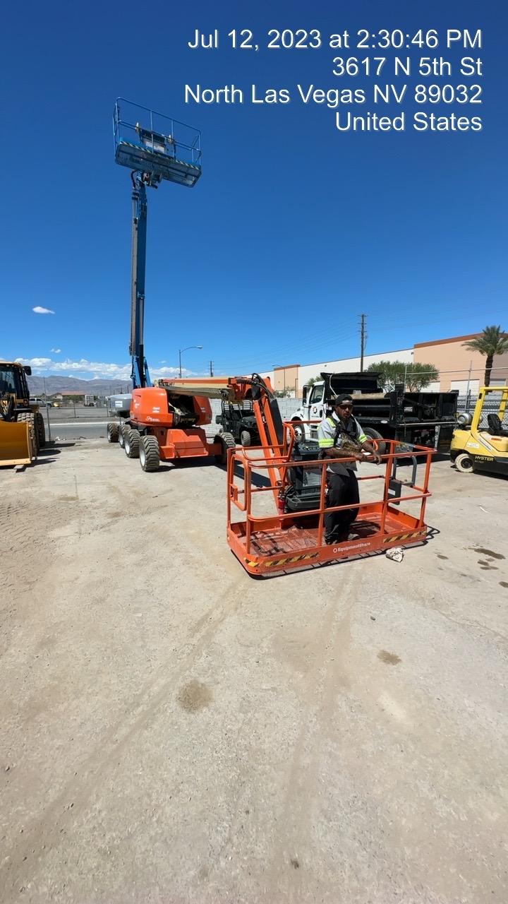 2023 JLG 660SJ