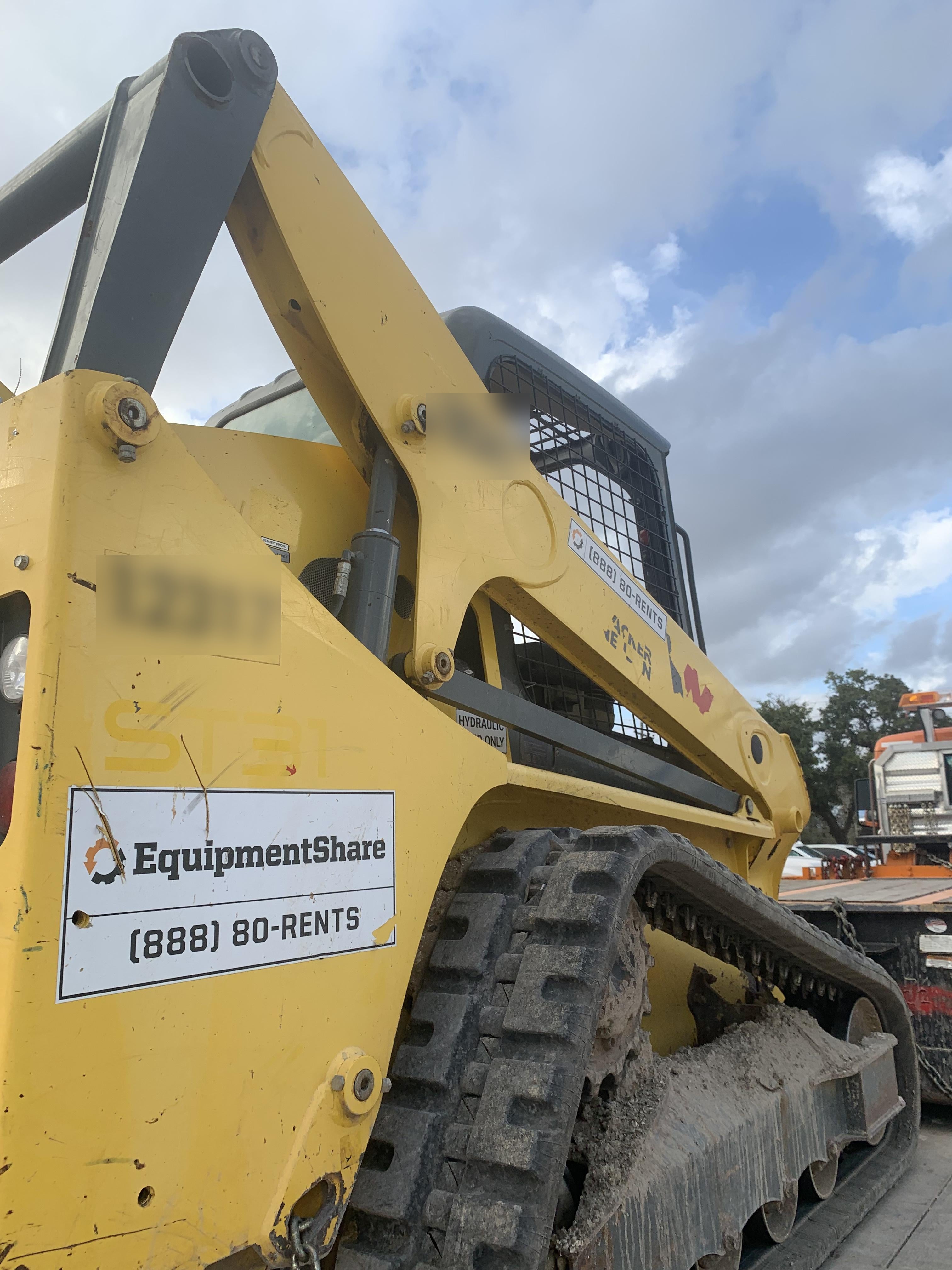 Wacker Neuson ST45 Wacker Neuson ST45 10K Tracked Skid Loader, Canopy, ISO, Bucket Leveling, 84" Bucket w/ Smooth bolt on edge