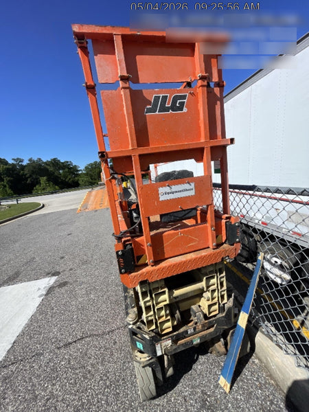 2021 JLG ES1932