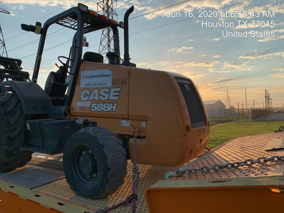 2019 CASE 588H