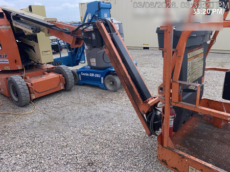 2019 JLG E300AJP
