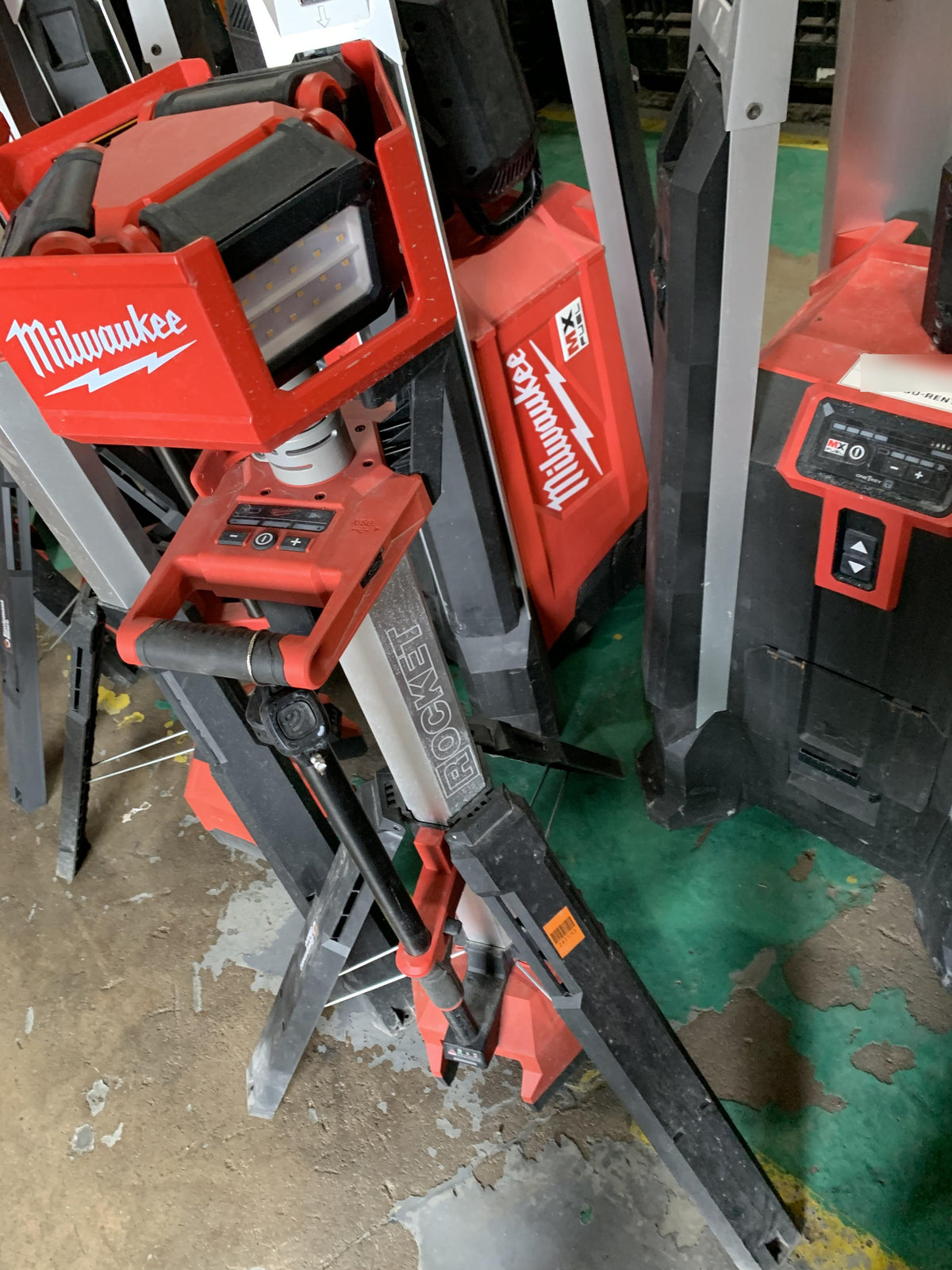 2022 MILWAUKEE 2136-20