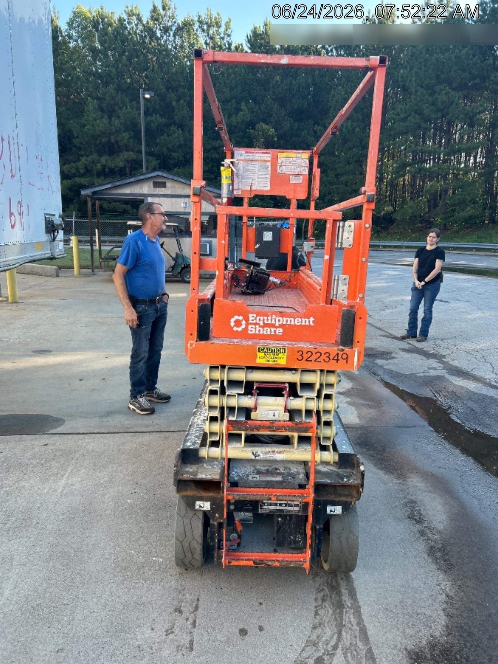 2023 JLG ES2632