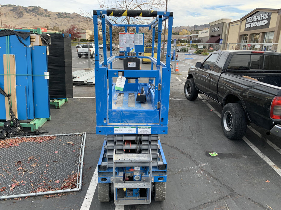 2020 Genie GS-1930 Solid Non Marking Tires, Beacon, Folding rails with half height swing gate, 800W Inverter