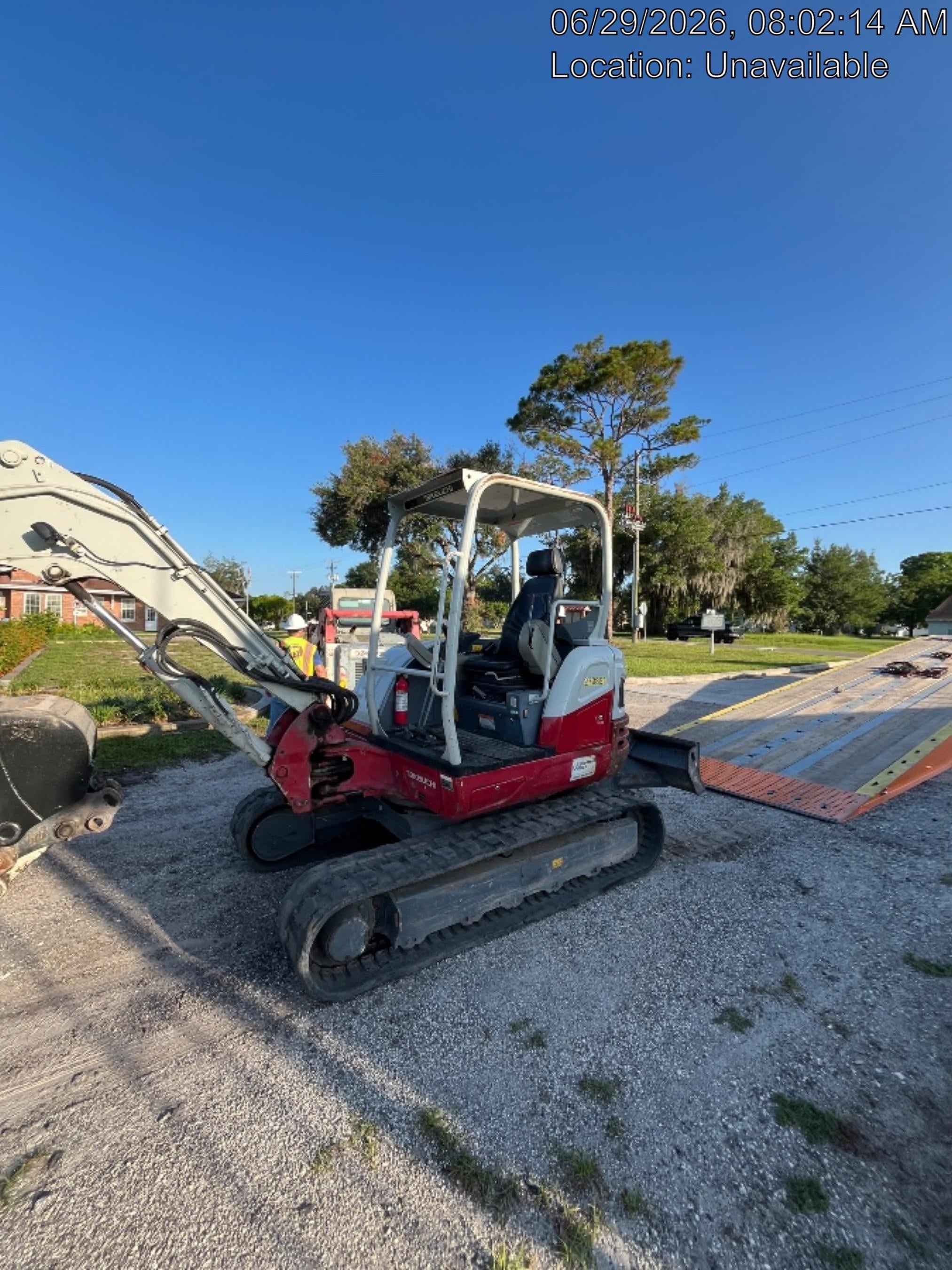 2022 TAKEUCHI TB250-2R