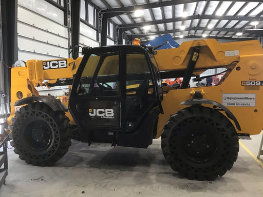 2018 JCB 509-42 JCB 509-42 Enclosed Cab, 74 HP, Solid Tires, Worklights, Beacon, Aux Hydraulics, Lifting Eye