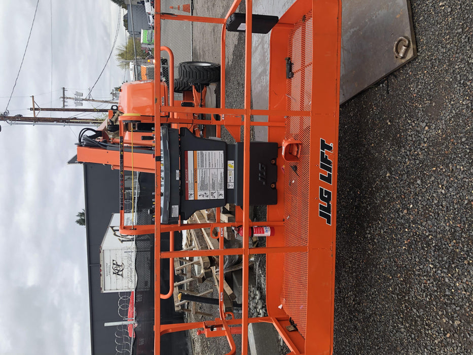 2019 JLG 460SJ