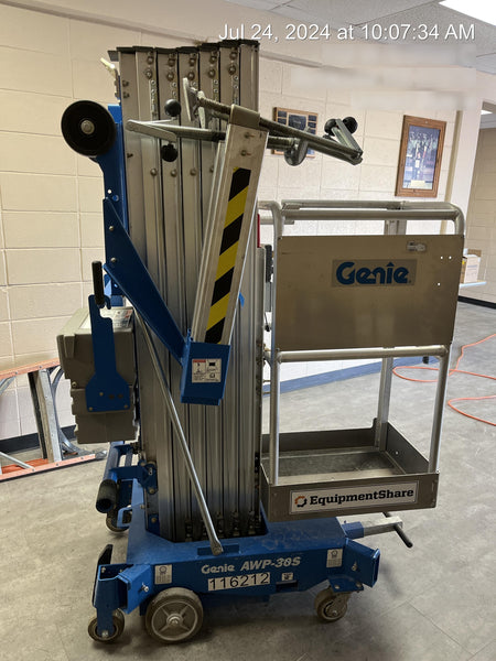2020 GENIE AWP-30S