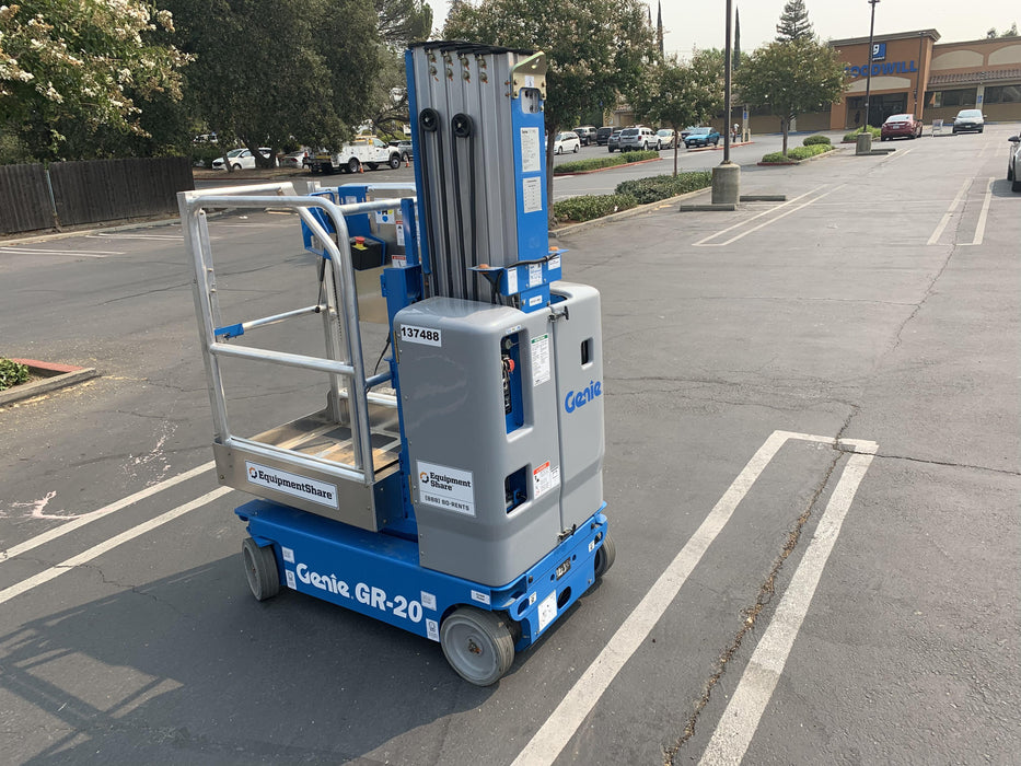 2021 GENIE GR-20