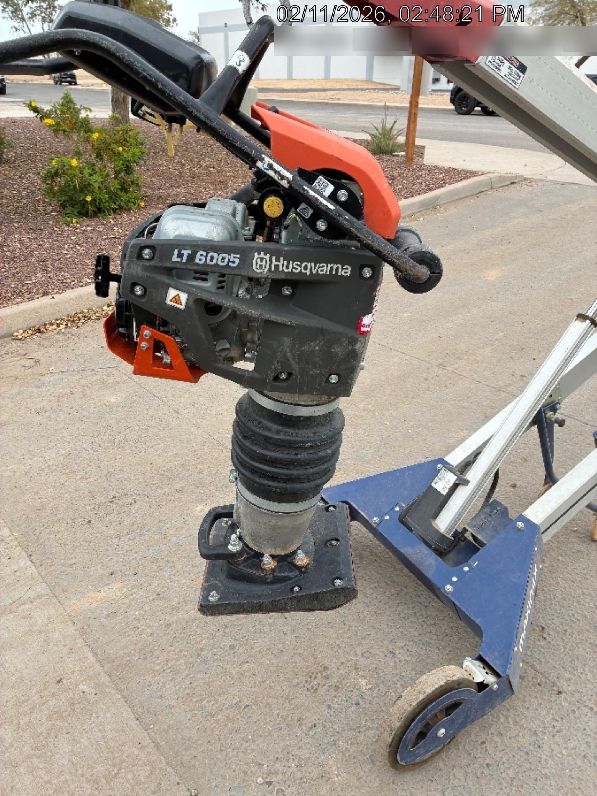 2025 HUSQVARNA LT6005