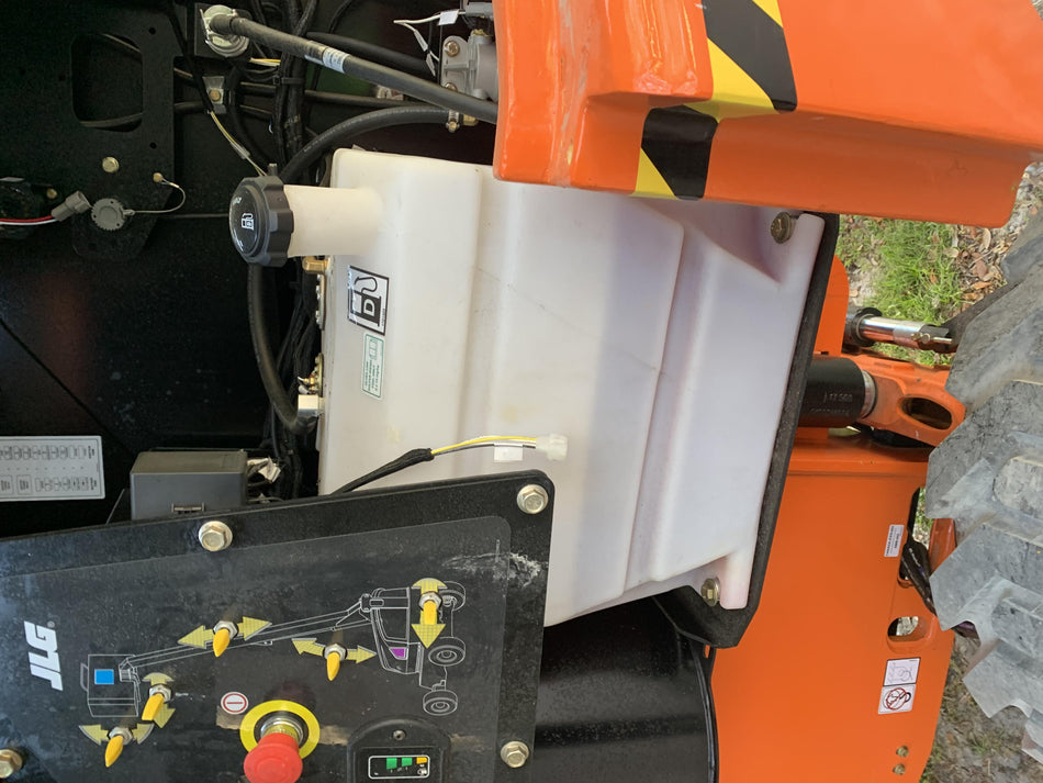 2021 JLG 400S