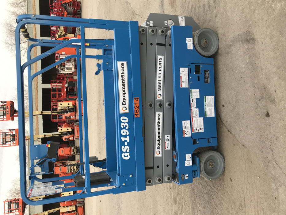 2019 Genie GS-1930 Fixed rails with chain Entry