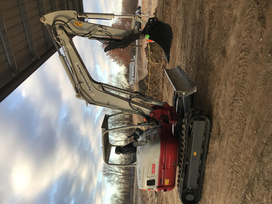 2019 Takeuchi TB260 Takeuchi TB260 Canopy w/Rubber Tracks, Auxiliary Hydraulics, Standard Blade, Manual QC