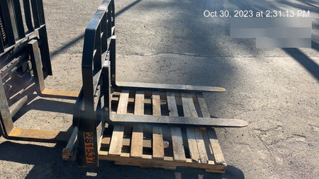 2022 ARROW MATERIAL HANDLING 48" Pallet Forks - Arrow