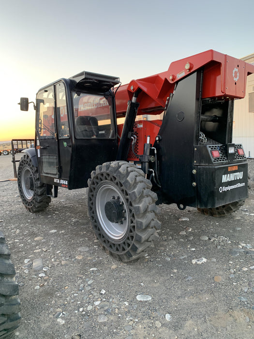 2020 Manitou MTA8044 Cab/Heat/Air, Solid Tires, Work Lights, Beacon, Aux Hydraulics, Back up Alarm, Lifting Eye, Mirrors, ES Keypad