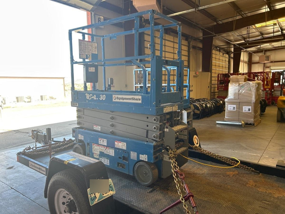 2020 Genie GS-1930 Solid Non Marking Tires, Beacon, Folding rails with half height swing gate, 800W Inverter