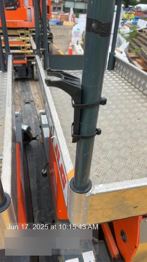 2021 JLG 1030P