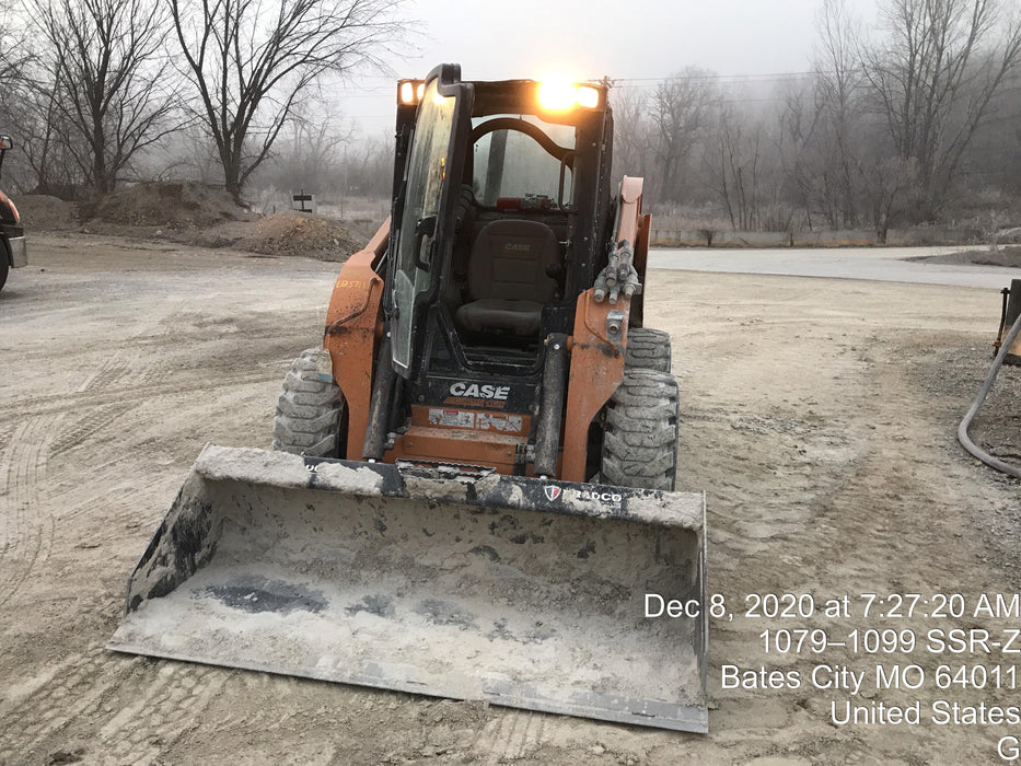 2016 Case SV300 CASE SV300 T4BH