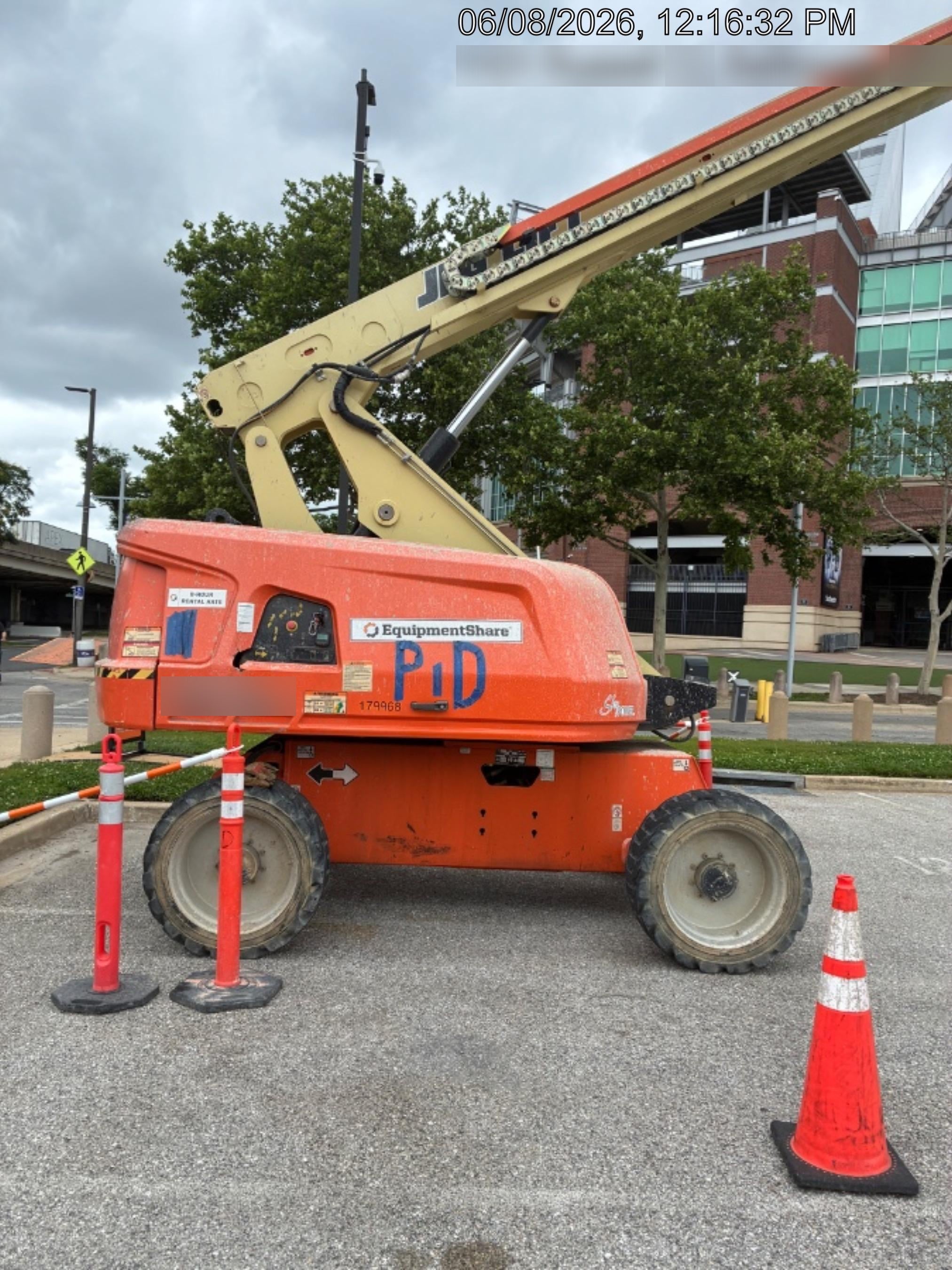 2021 JLG 660SJ