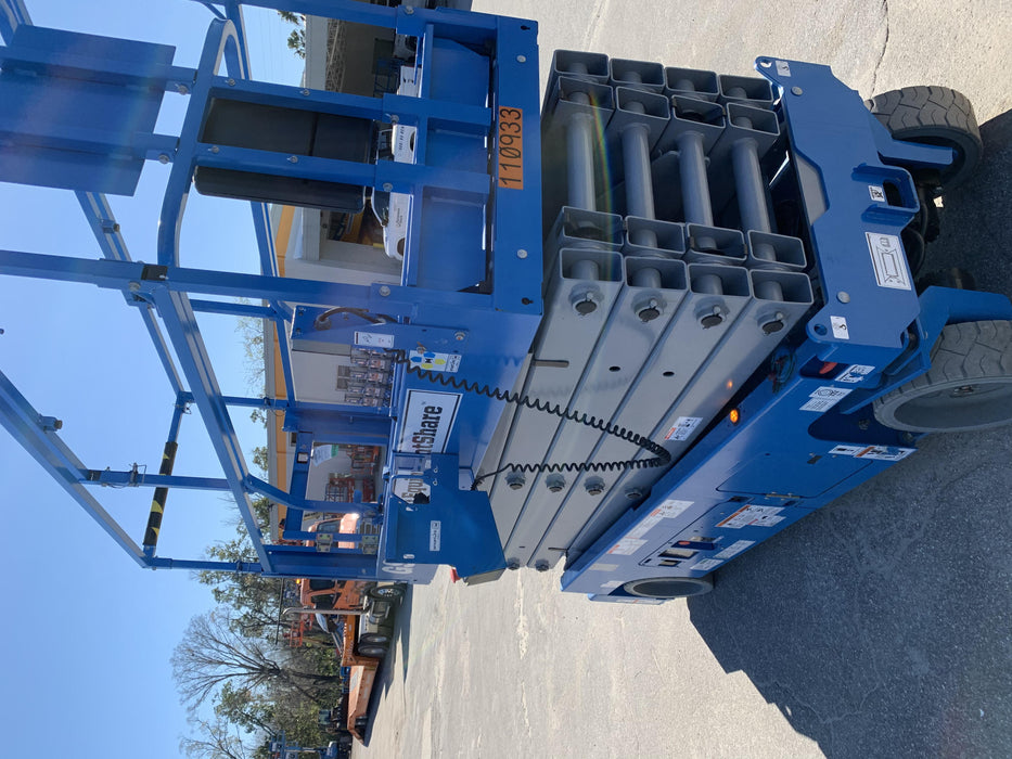 2020 Genie GS-3232 Standard, Folding half height swing gate