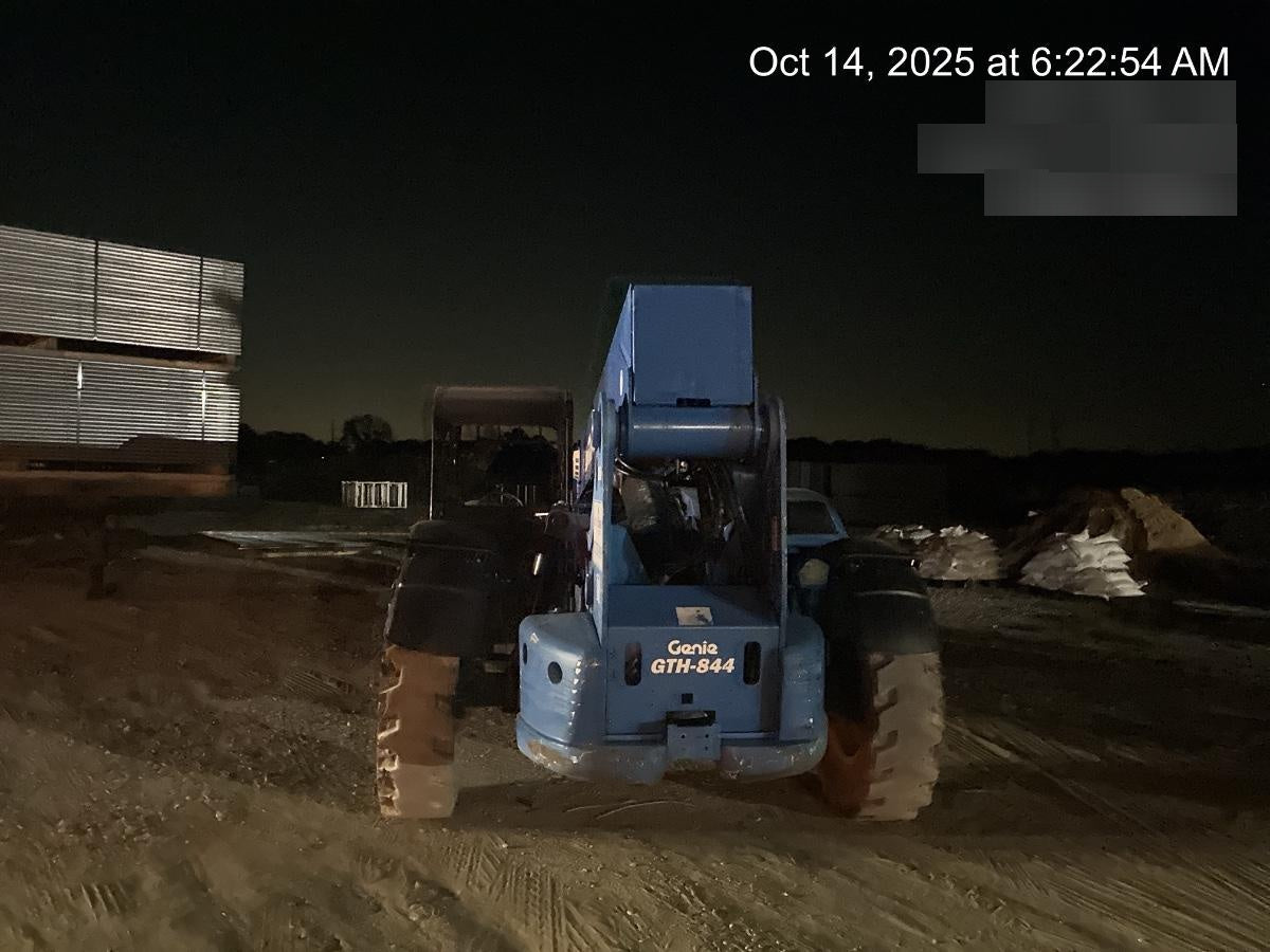 2016 GENIE GTH-844