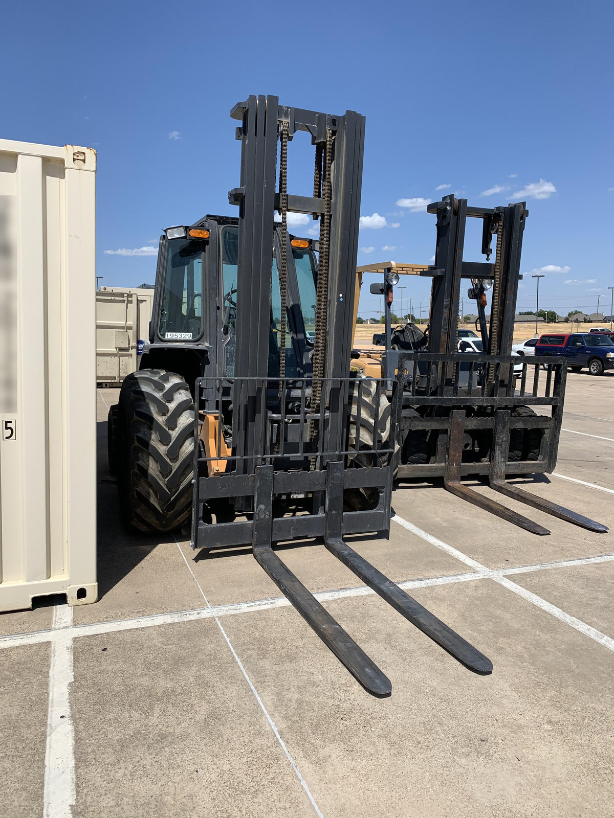 2021 CASE 588H
