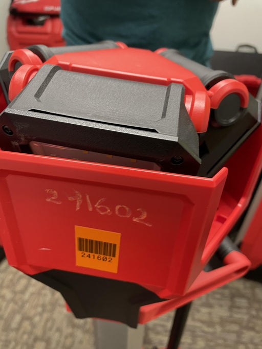 2022 MILWAUKEE 2136-20