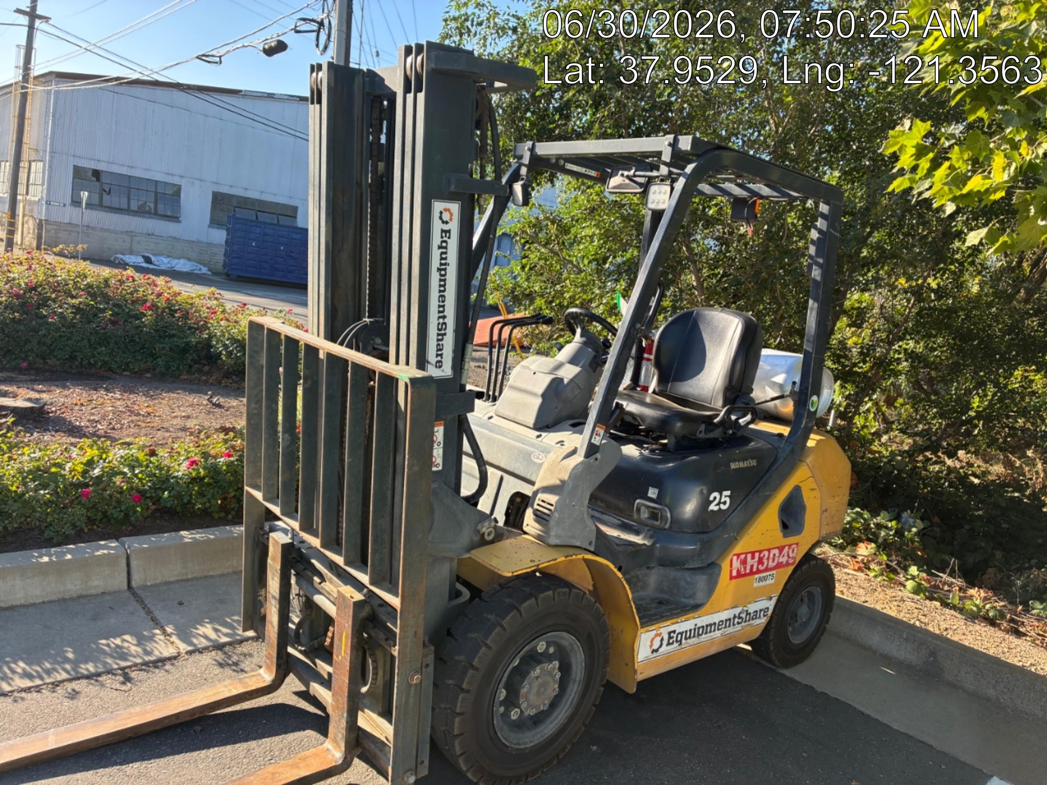 2021 KOMATSU FG25T-16