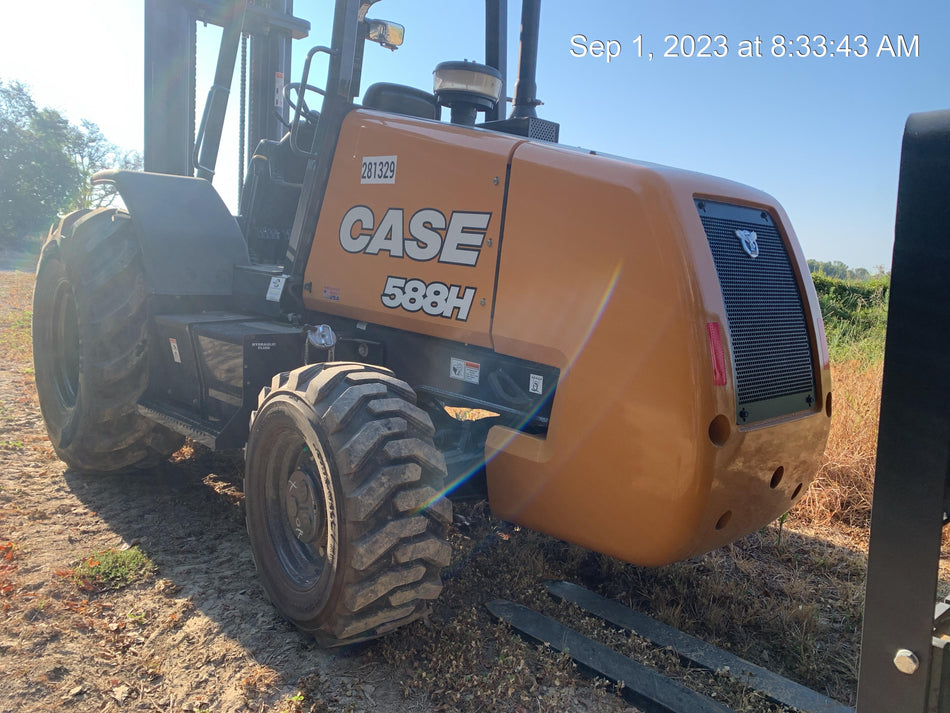 2023 CASE 588H