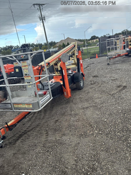 2022 JLG T350