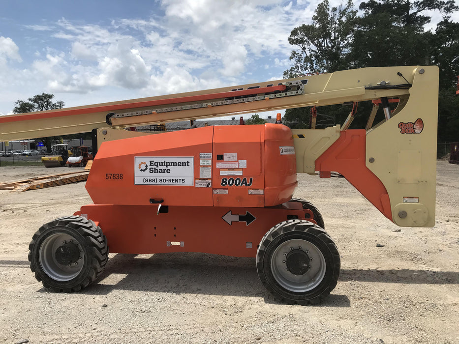 2019 JLG 800AJ