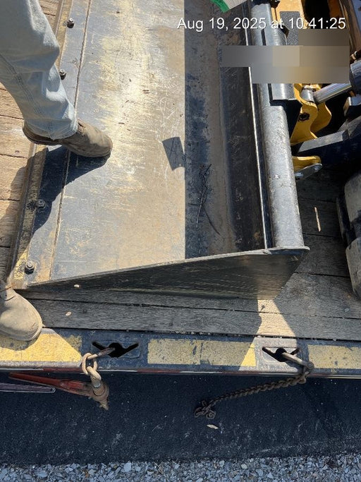 2025 JOHN DEERE 84" Bucket - John Deere