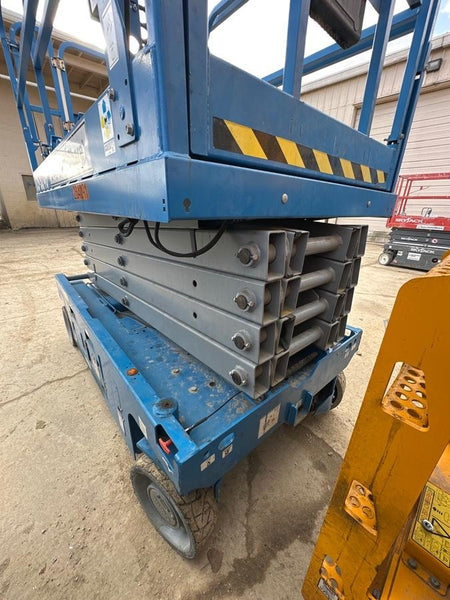 2022 GENIE GS-3246