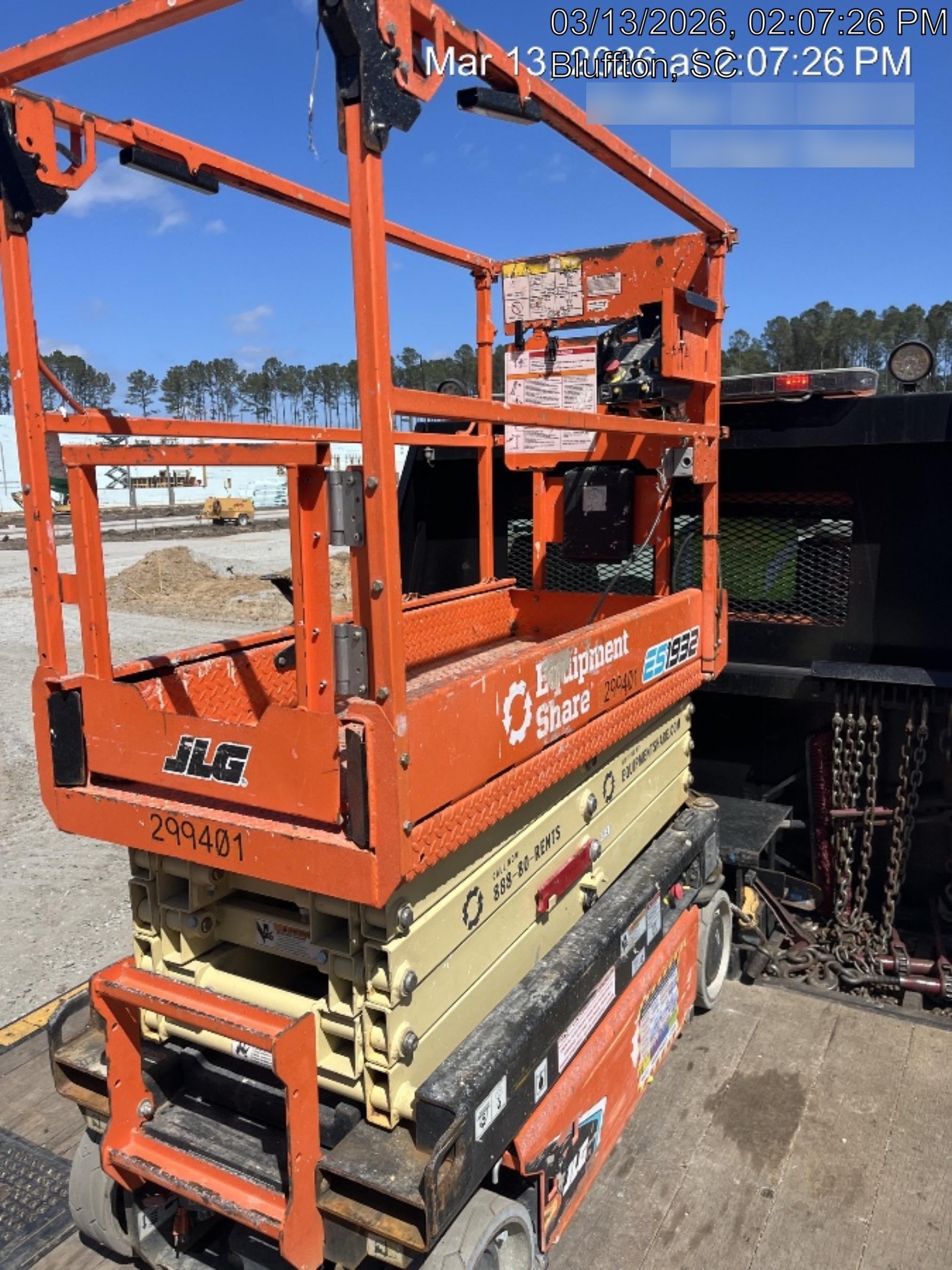 2023 JLG ES1932