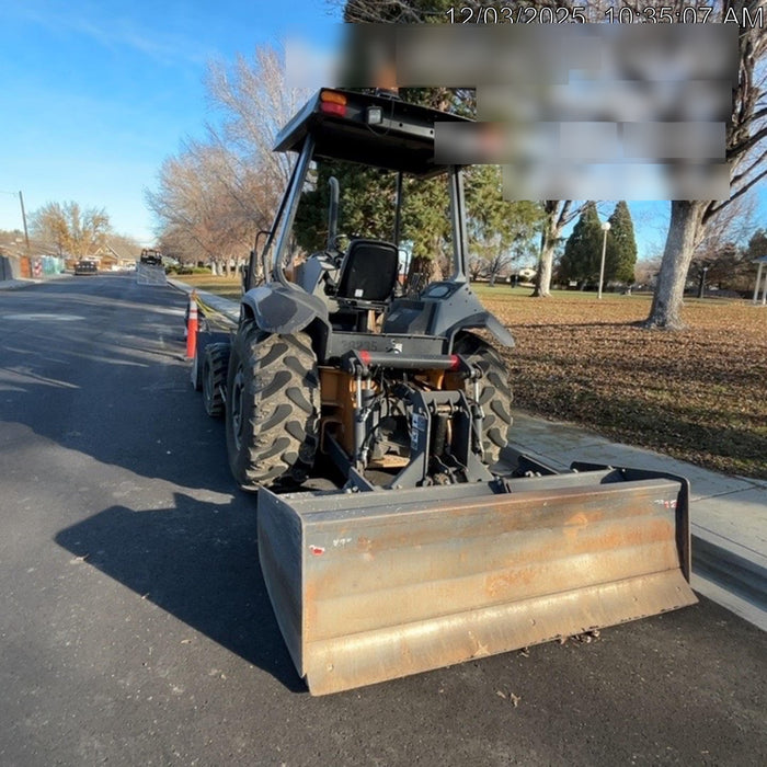 2019 Case 570N EP Canopy, 4WD, GP Front Bucket, Dual Tilt Cylinder, 84" Box Blade w/ Scarifier, Wheel Weights, Beacon