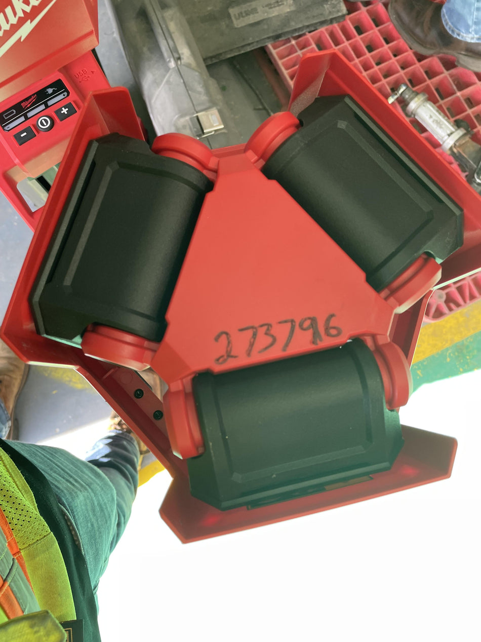 2022 MILWAUKEE 2136-20