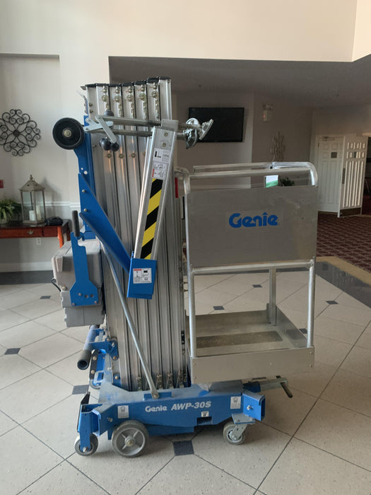 2020 GENIE AWP-30S