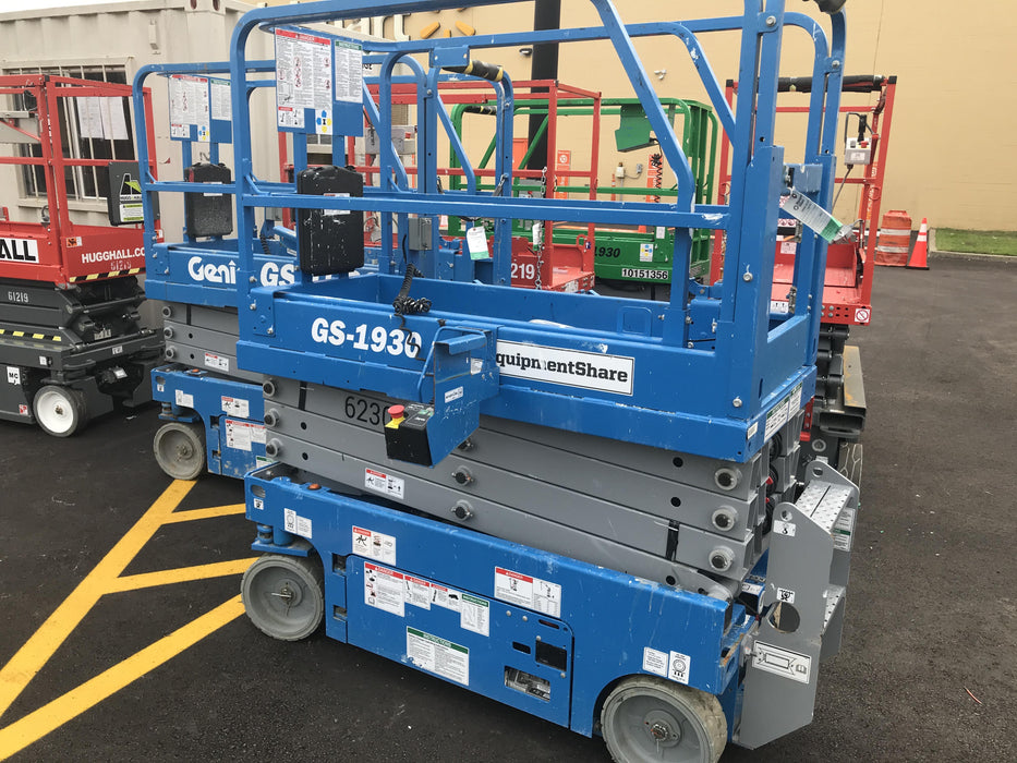 2020 Genie GS-1930 Solid Non Marking Tires, Beacon, Folding rails with half height swing gate