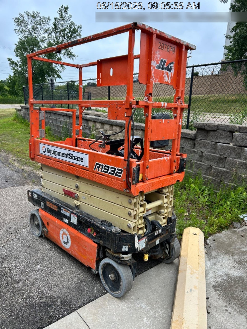 2022 JLG R1932
