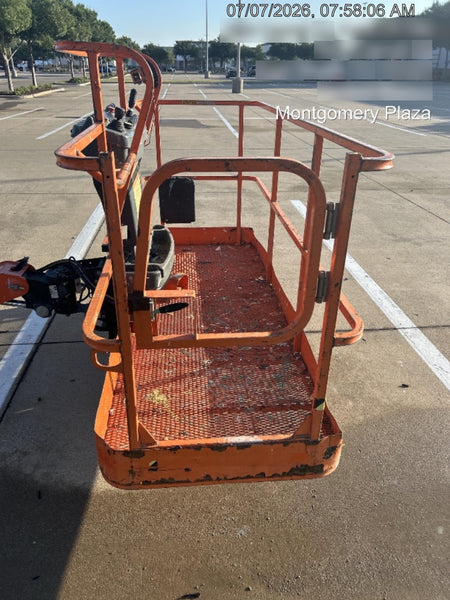 2021 JLG 400S