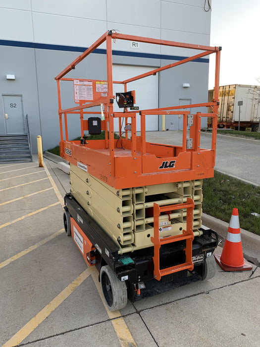 2021 JLG R3246
