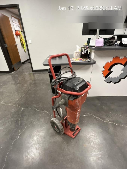 2023 HILTI TE 3000-AVR