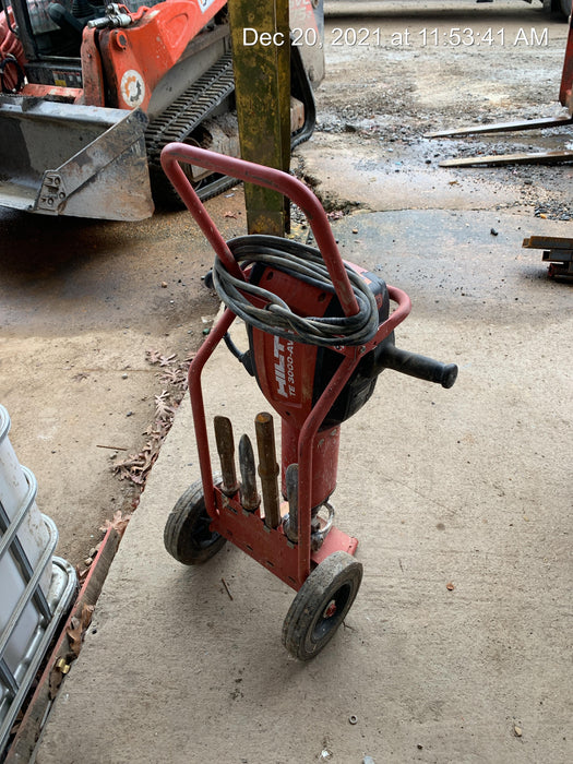 2020 HILTI TE 3000-AVR