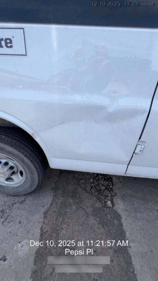 2025 CHEVROLET Express Van - Rental