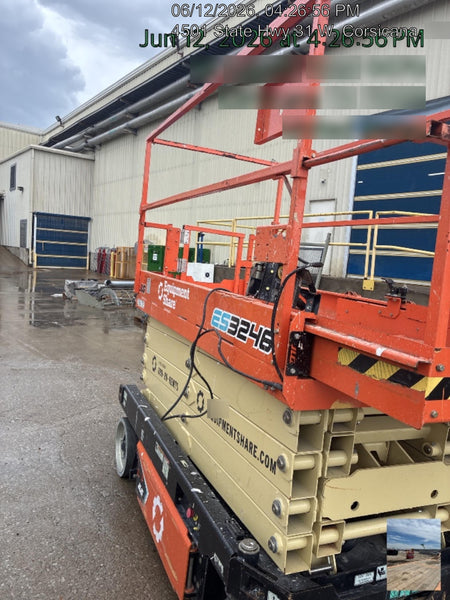2023 JLG ES3246
