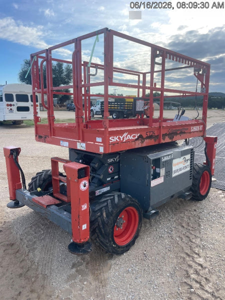 2017 SKYJACK SJ6826 RT