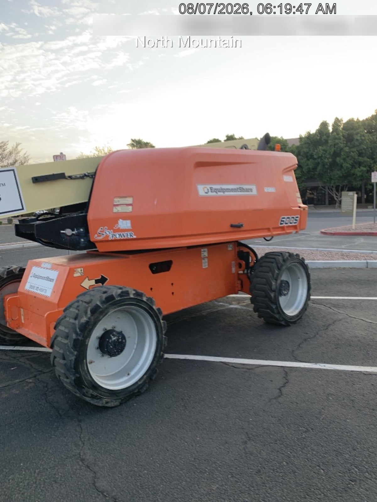2021 JLG 600S