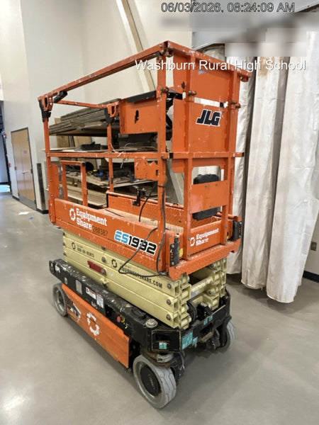 2022 JLG ES1932