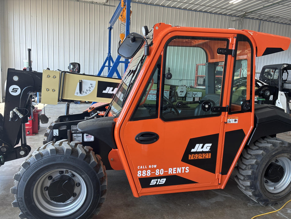2026 JLG 519